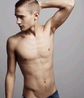 Seminude Boys 11 5d5db5c3e0f2c.jpg