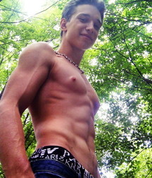 Seminude Boys 13 5d73c80c2a227.jpg