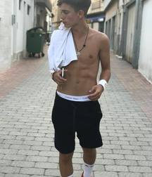 skinny twinks 5a4c328a22bf6.jpg