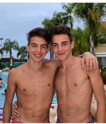 skinny twinks 5a4c329946522.jpg