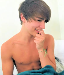 skinny twinks 9 5a7268f5280fb.jpg
