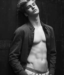 skinny twinks 13 5a7f3b1f8b0c0.jpg
