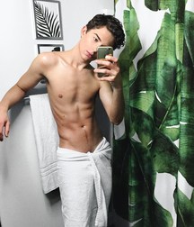 skinny twinks 17 5a8598003d076.jpg