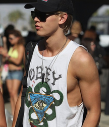 This & That 4 5a8a333d14ddb.jpg