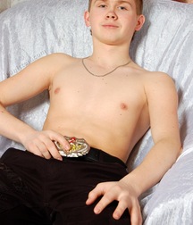 Arseny 5a4e19968f7f9.jpg