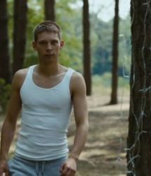 The Tender Age 5a54a0e3bc22d.jpg