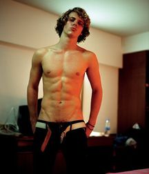 Sexual career of young hustlers 5a60e5bb04ad8.jpg