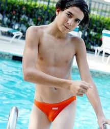 Boyhood in Color:Orange 5a69c2588846c.jpg