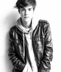 Boys in color: Black and white 5a721174aae38.jpg
