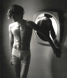 Boys in color: Black and white 5a72126cd37fe.jpg