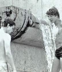 Boys in color: Black and white 5a7212768cdf3.jpg