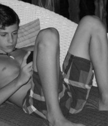 Teens (in B&W) 5a73814e569f2.jpg