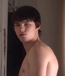 Nicholas Hoult 5a87c040e763b.jpg
