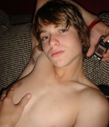 Doing Boy  5a882d8ddd5dc.png