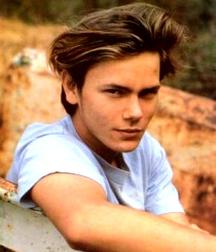 River Phoenix - A Legend 5a89fcb432f31.jpg