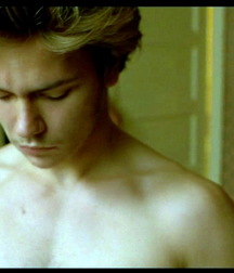 River Phoenix - A Legend 5a89fcc5c72e9.jpg
