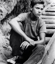 River Phoenix - A Legend 5a89fcd774a8a.jpg