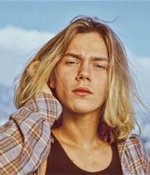 River Phoenix - A Legend 5a89fd8fce364.jpg