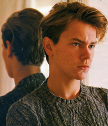 River Phoenix - A Legend 5a89fda156b6b.jpg