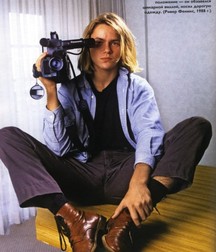 River Phoenix - A Legend 5a89fdd55d9ff.jpg