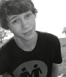Boys with Piercings 5a981fd9b0d41.jpg