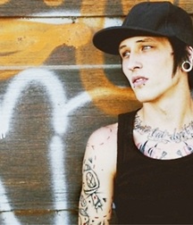 Boys with Piercings 5a982008a563c.jpg
