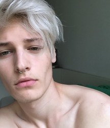 Boys with Piercings 5a9820104bf96.jpg