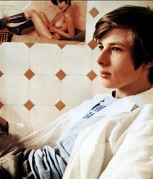 John Moulder-Brown: Cult and so Cute 5a98350f416a5.jpg