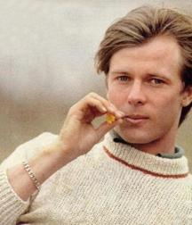 John Moulder-Brown: Cult and so Cute 5a9836486ed2e.jpg