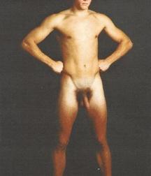 Bare-Legged Boys Are So Sexy 5a9ac6994a08c.jpg