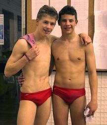 Bare-Legged Boys Are So Sexy 5a9ac6ab7f6e0.jpg