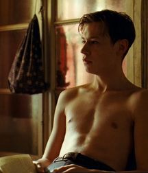 David Kross - German Actor 5a9cdf1278e60.jpg
