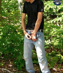 Boys in Jeans 5a9d6e6f2b13f.jpg