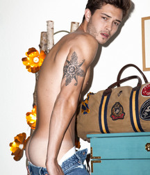 Boys in Jeans 5a9d6fcb4709b.jpg