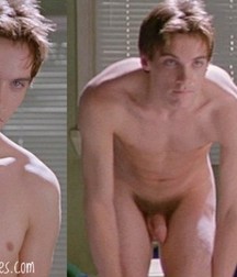 Jonathan Rhys-Meyers: Talented and Charismatic 5aab67879a6e9.jpg