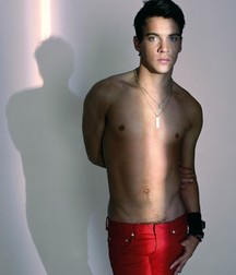 Jonathan Rhys-Meyers: Talented and Charismatic 5aab67bbf1145.jpg