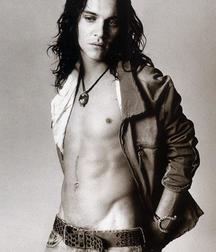 Jonathan Rhys-Meyers: Talented and Charismatic 5aab67e2d9110.jpg