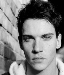 Jonathan Rhys-Meyers: Talented and Charismatic 5aab68314abe8.jpg