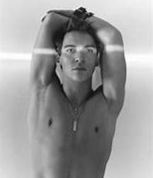 Jonathan Rhys-Meyers: Talented and Charismatic 5aab68f98280d.jpg