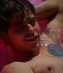 Love thirsty 5ac918372816b.jpg