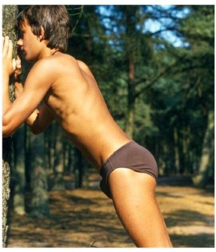 Toy Boys 5ad37ca640f6d.png