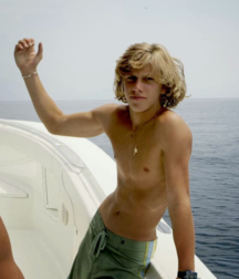 It's a Teen Teen World! 5b4f6ef9b527f.png
