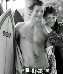 Hot Youth 5b69ce82a763e.jpg