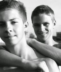 Hot Youth 5b69cec41eb64.jpg