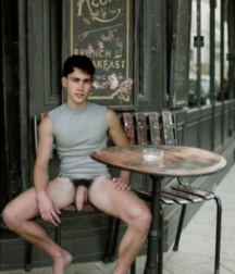 Young Masculinities 5b75a40812a8f.png