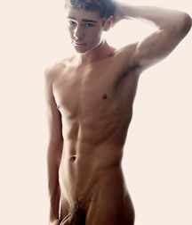 Showing Off Boys 5b771b346ebc4.jpg