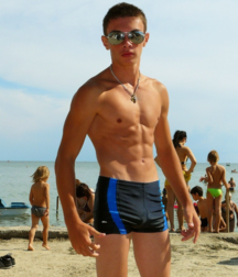 Hot(ties) in Shorts 5b8d322d85b9b.png
