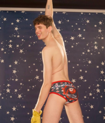 Hotness 5ba37f5c6cf46.png