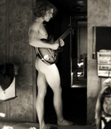 Hotness 5ba37f92c5aa1.png