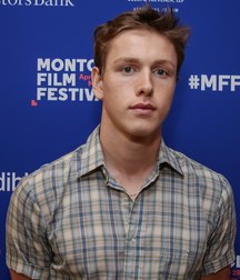 Harris Dickinson - New star 5bb0c39fce482.jpg